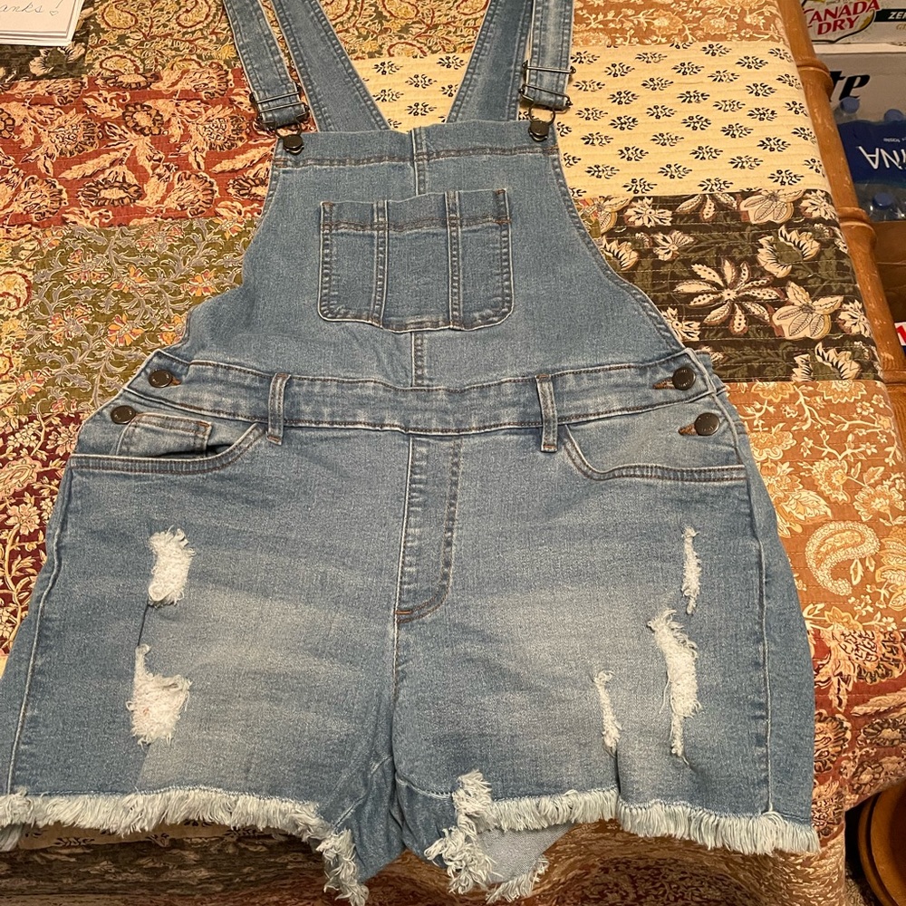 Venus overalls. Stretch material